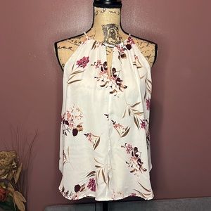 Women’s sleeveless top